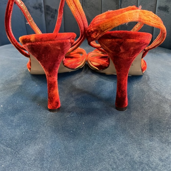 New Enzo Angiolini velvet Elegant Red Sandals with Embellished Straps size 7.5 - Picture 4 of 5